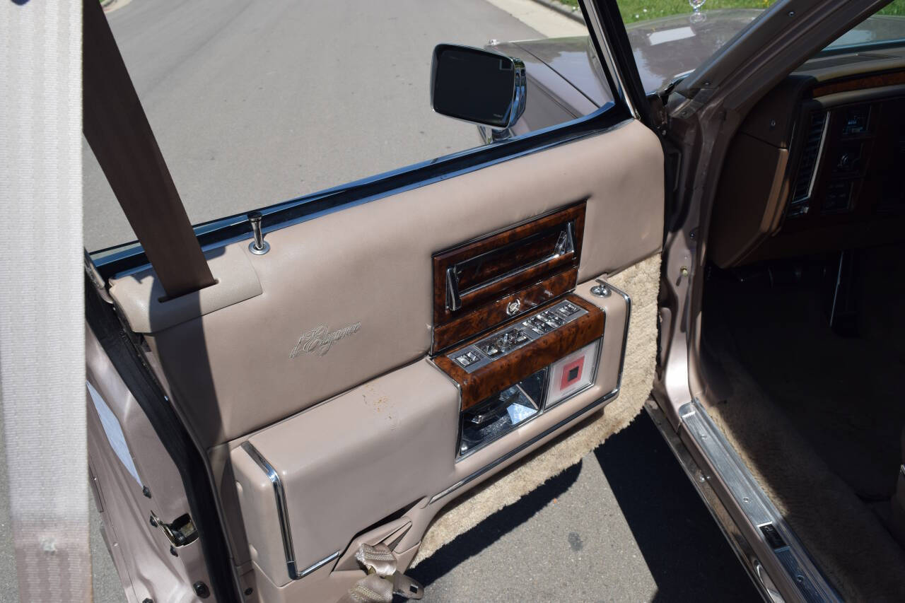 1991 Cadillac Brougham 198