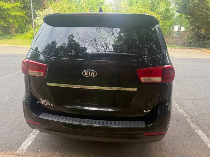 2015 Kia Sedona LX
