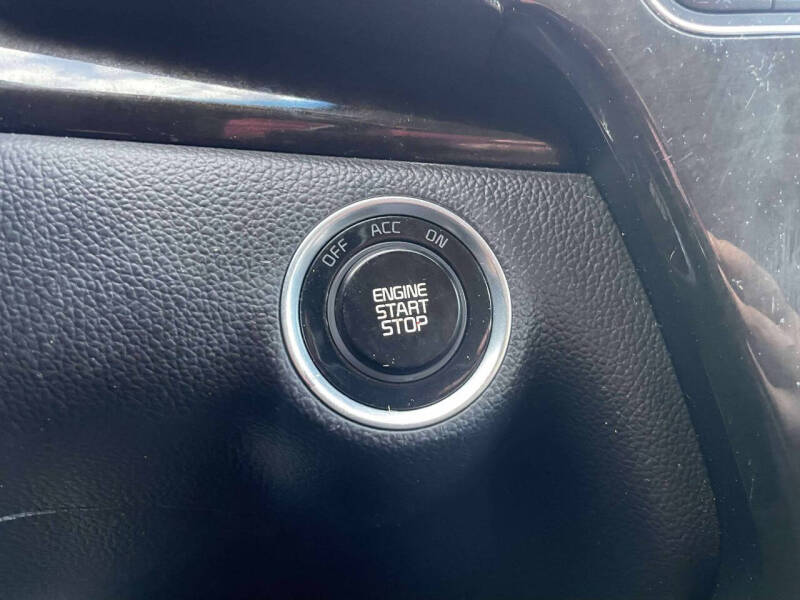 2015 Kia Cadenza Premium