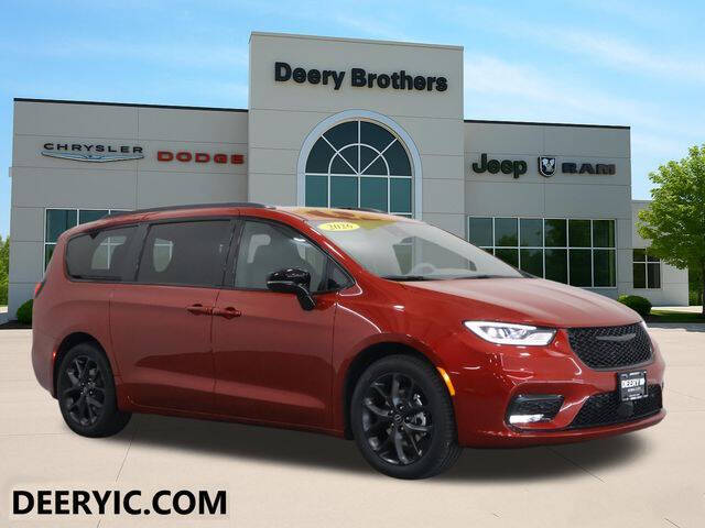 2026 Chrysler Pacifica Select
