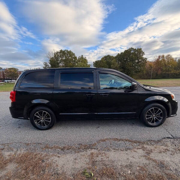2018 Dodge Grand Caravan SE Plus