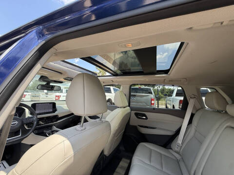 2023 Nissan Rogue SL