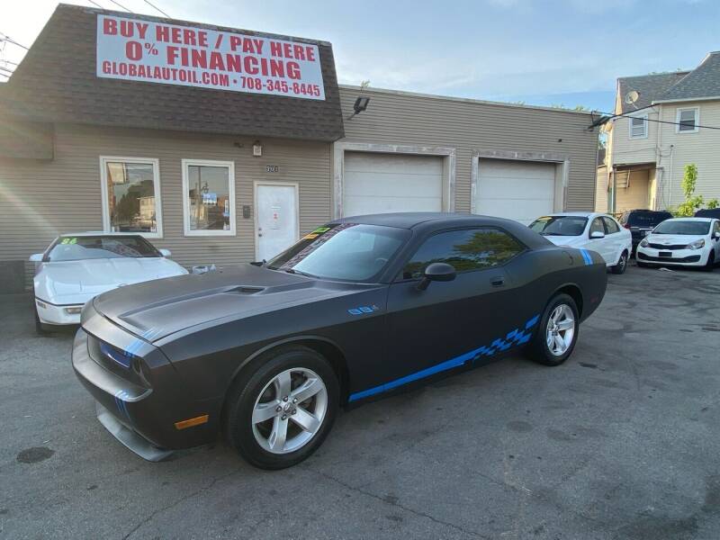 2010 Dodge Challenger for sale at Global Auto Finance & Lease INC in Maywood IL