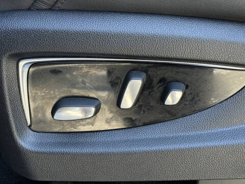 2016 Cadillac Escalade Standard