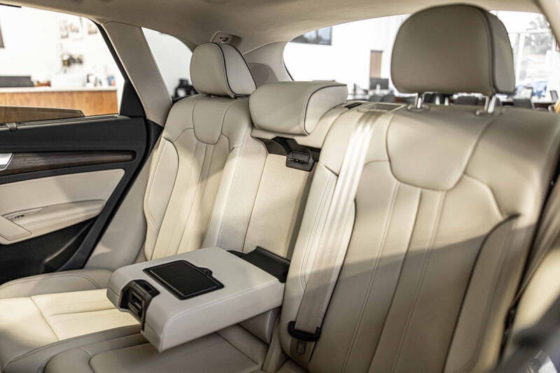 2024 Audi Q5 quattro S line Prem Plus 45 TFSI