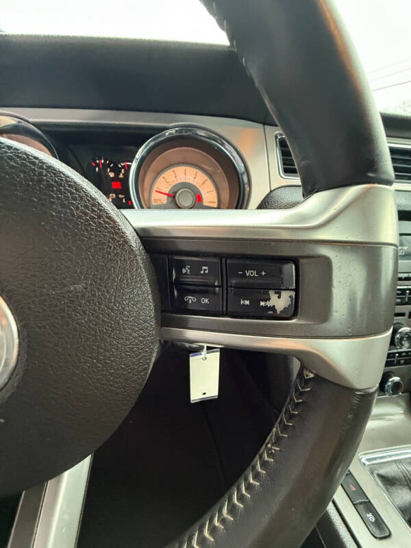 2011 Ford Mustang V6 Premium