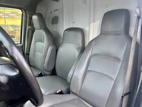 2011 Ford E-Series E-450 SD