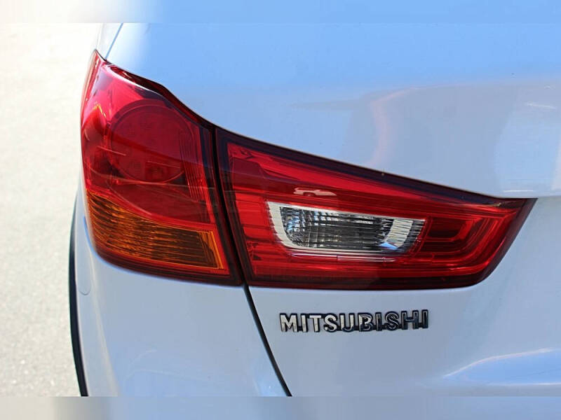 2016 Mitsubishi Outlander Sport 2.4 SE