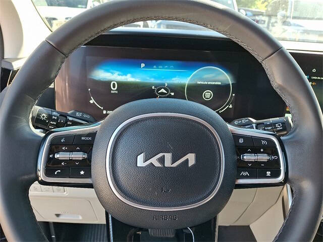 2024 Kia Carnival SX