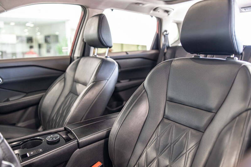 2023 Nissan Rogue Platinum