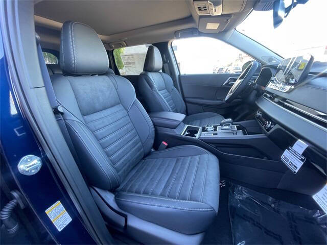 2025 Mitsubishi Outlander PHEV SE