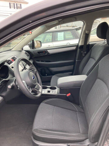 2019 Subaru Outback 2.5i