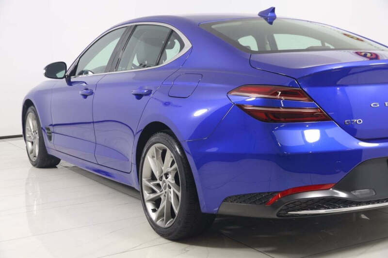 2022 Genesis G70