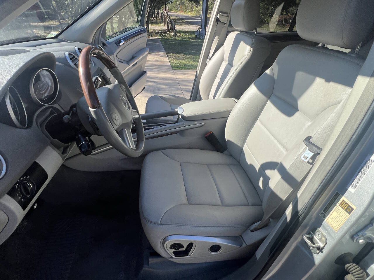 Used Car 2011 Mercedes-benz M-class  Ml 350 4dr Suv For Sale Under $10,000 In Austin, Texas