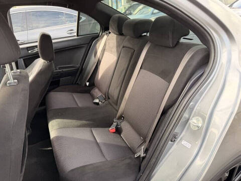 2017 Mitsubishi Lancer LE