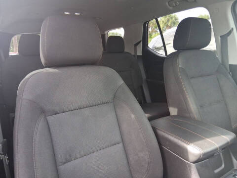 2021 Chevrolet Traverse LT Cloth