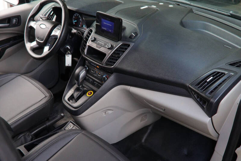 2022 Ford Transit Connect XLT