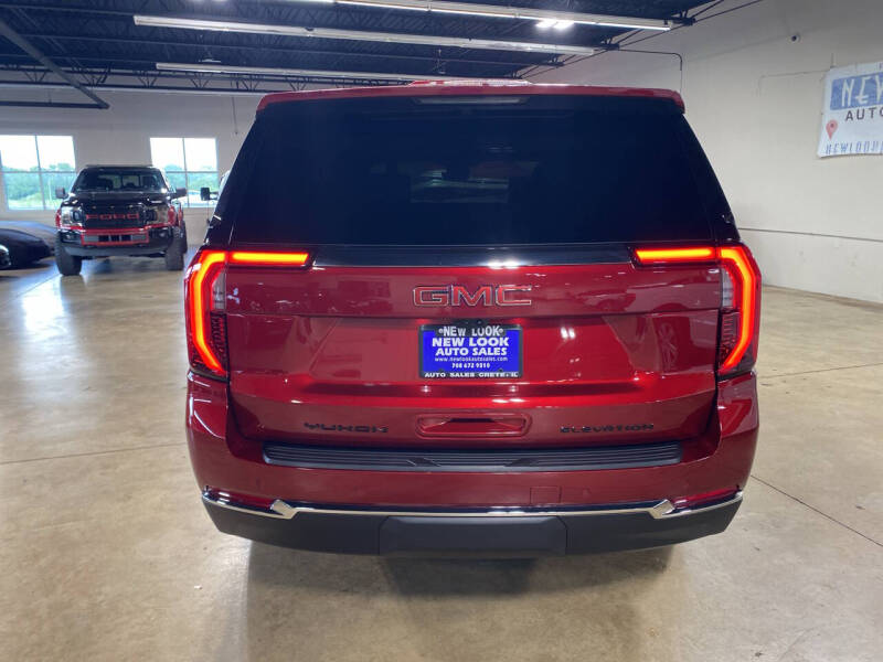 2025 GMC Yukon Elevation