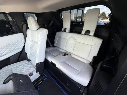 2025 Mitsubishi Outlander PHEV SEL