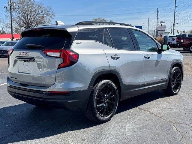2023 GMC Terrain SLT