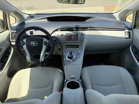 2012 Toyota Prius Two