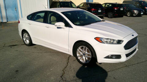 2014 Ford Fusion SE