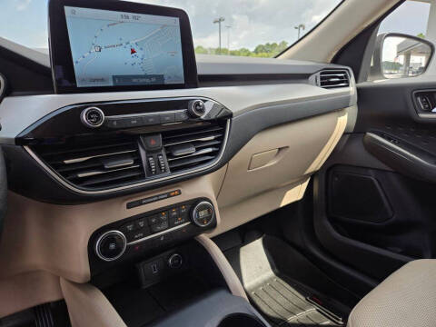 2020 Ford Escape SEL