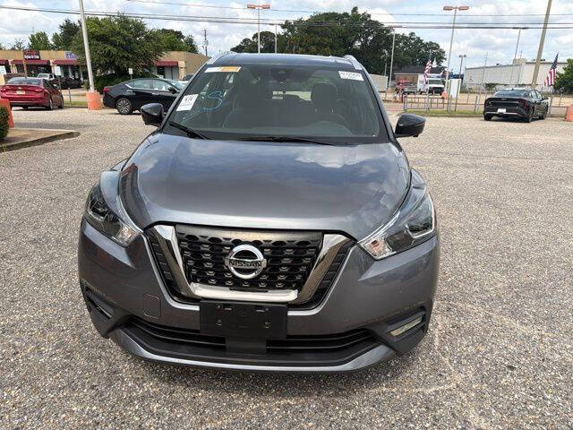 2020 Nissan Kicks SR