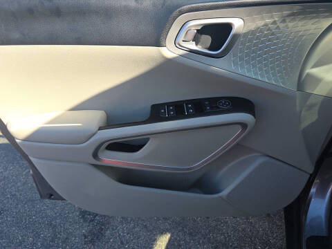 2025 Kia Soul LX