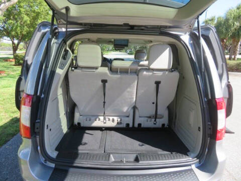 2013 Chrysler Town and Country Limited