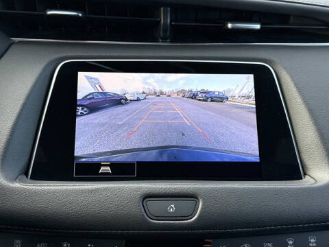 2023 Cadillac XT4 Premium Luxury