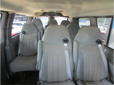 2017 Chevrolet Express LT 2500