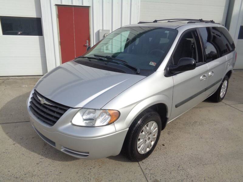 2005 Chrysler Town and Country for sale at Lewin Yount Auto Sales in Winchester VA