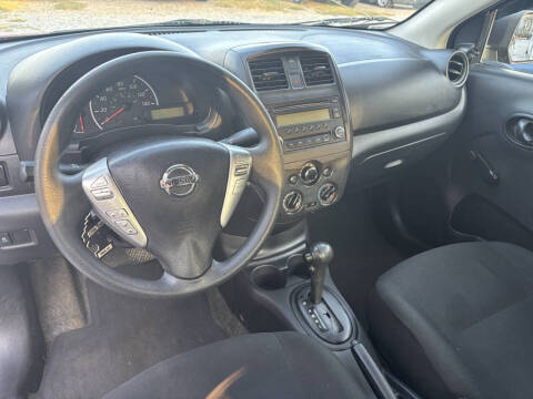 2015 Nissan Versa 1.6 S