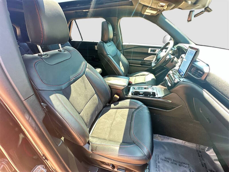 2023 Ford Explorer ST