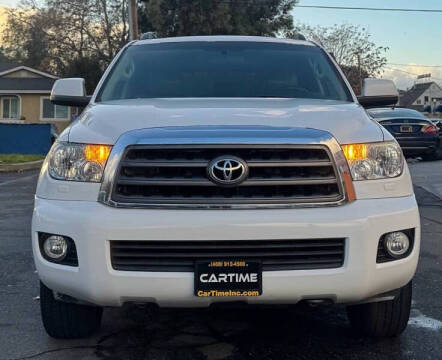 2013 Toyota Sequoia SR5