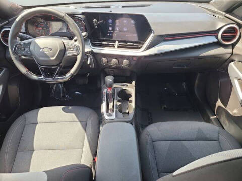 2025 Chevrolet Trax RS