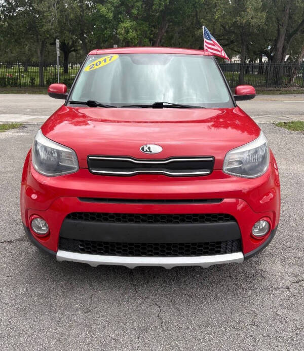 2017 Kia Soul +