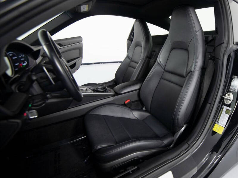 2024 Porsche 911 Carrera 4