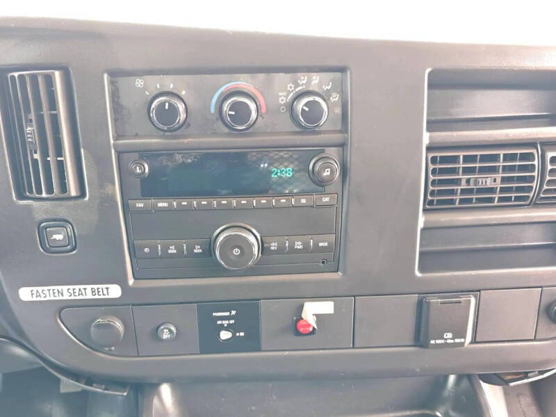 2017 Chevrolet Express 2500