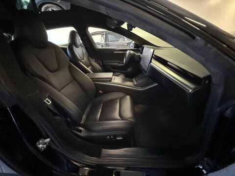 2022 Tesla Model S Plaid