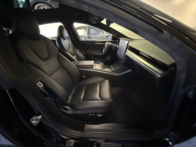 2022 Tesla Model S Plaid