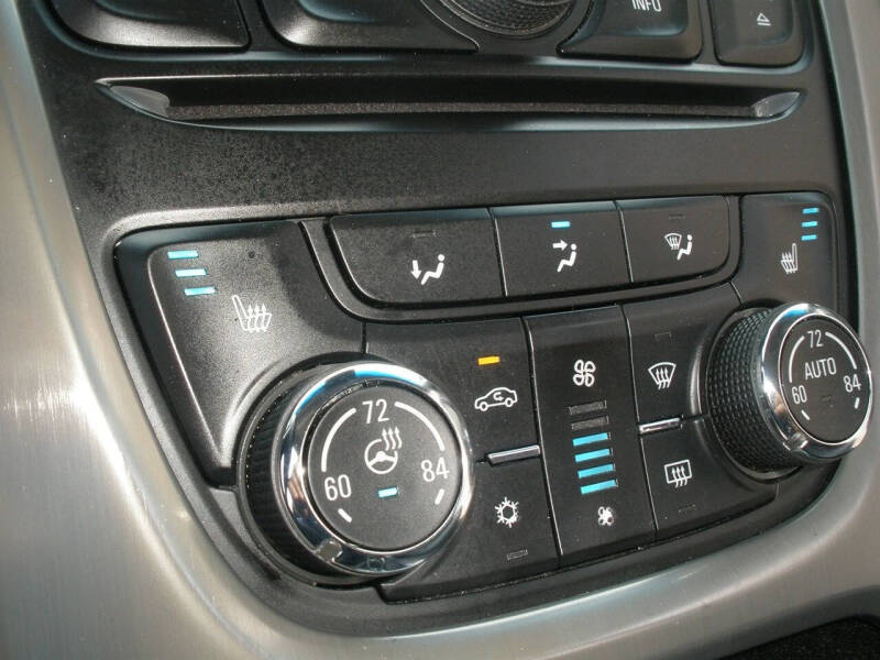 2012 Buick Verano Leather Group