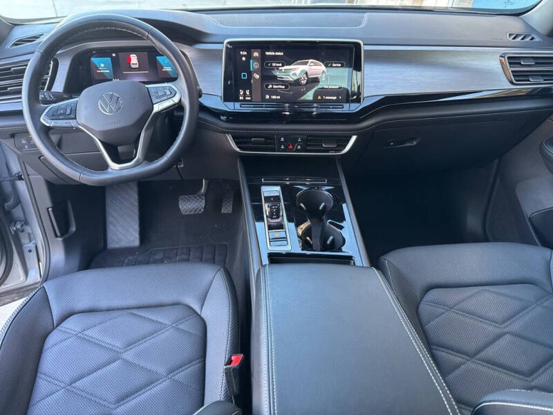 2024 Volkswagen Atlas Cross Sport SE