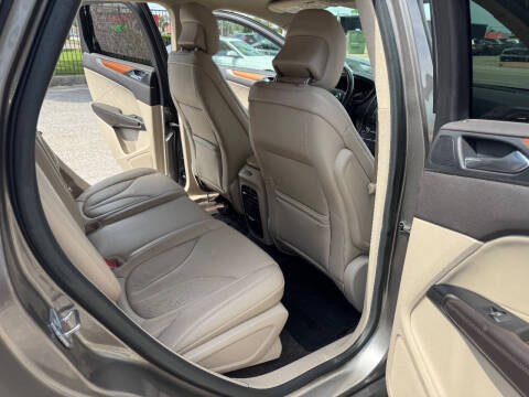2017 Lincoln MKC Select