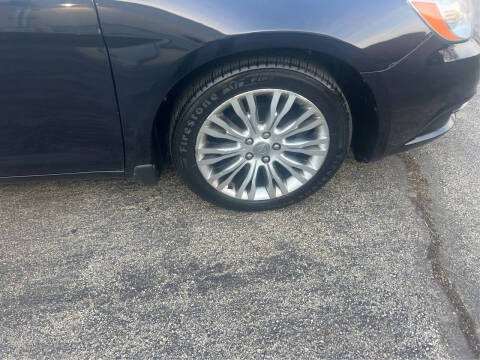 2011 Chrysler 200 Limited