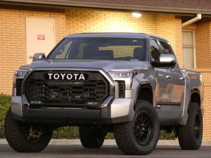 2024 Toyota Tundra Platinum HV