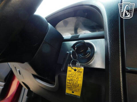 2004 Ford Thunderbird Deluxe