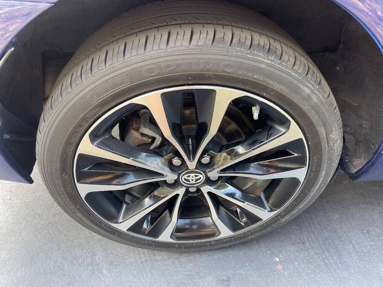 2018 TOYOTA Corolla Sedan - $13,900