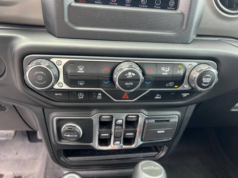 2021 Jeep Gladiator Willys Sport